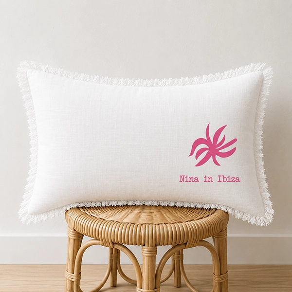Créez une pièce qui vous ressemble 4 Coussin personnalisé sérigraphié à la main par Manapongo